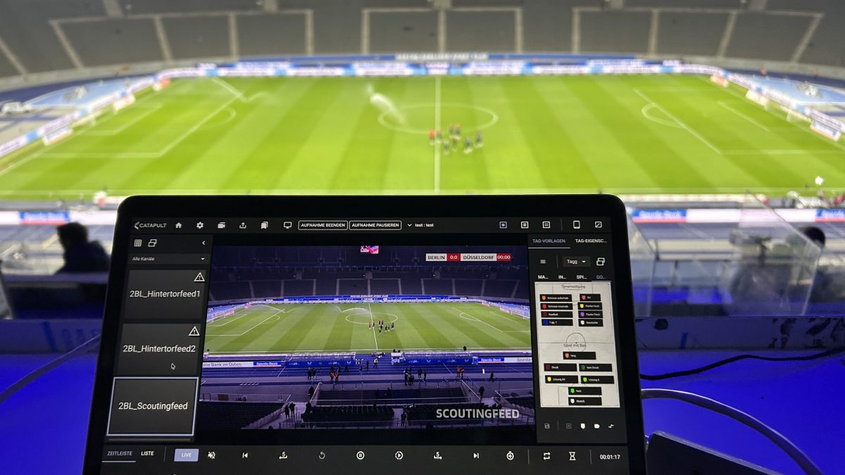 Screen on stadium stand